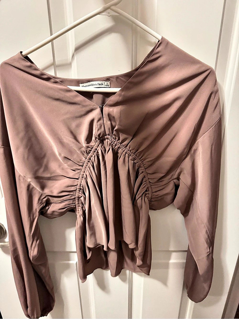 Abercrombie & Fitch Ruched Long Sleeve Blouse in Brown Size Small
